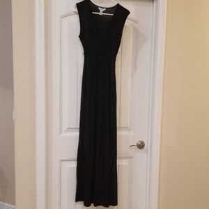 Maternity maxi dress